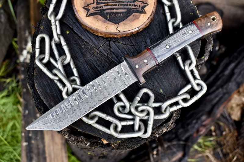 A Forged Knife Have A Full Tang_3
