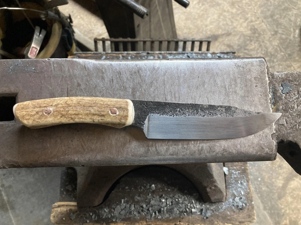 A Brut De yellow Forge Knife_1