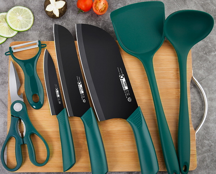 a green kitchen knife be sharpened at_3