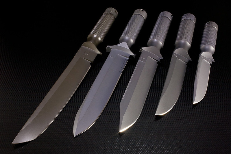 chris reeve hollow handle knife_2