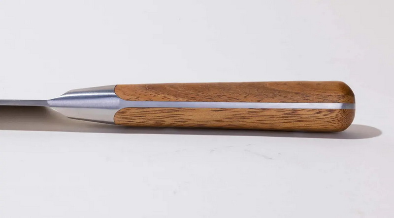 A yellow Forged Knife Have A Full Tang_1